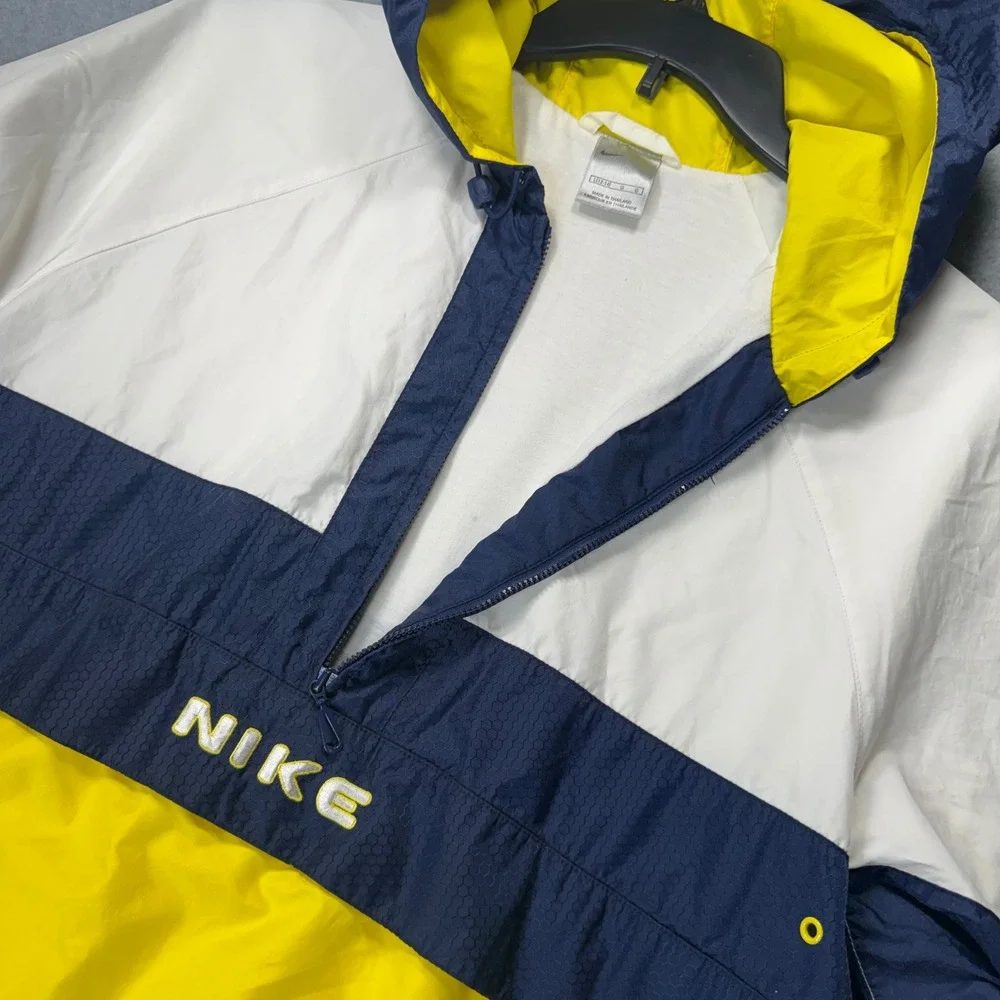 Nike item pre